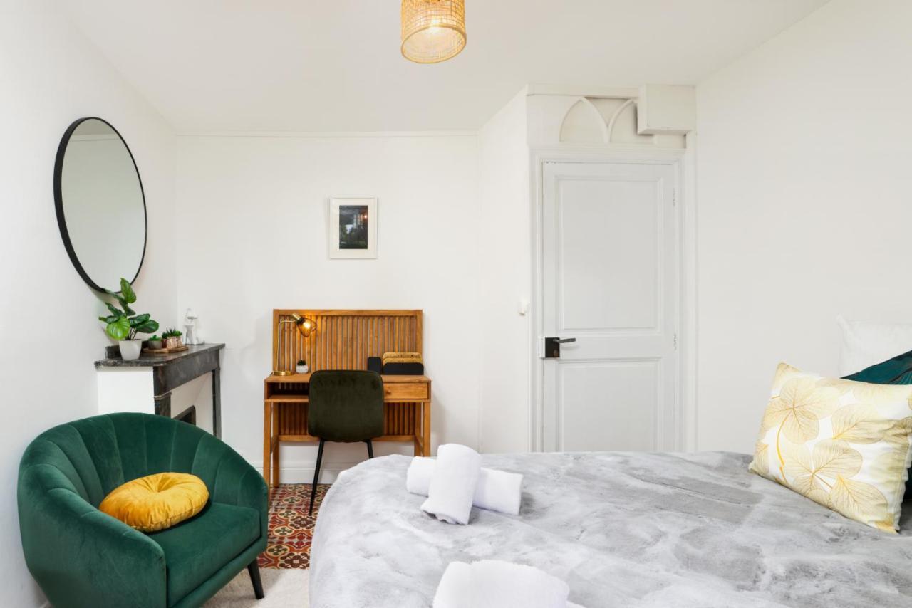 Апартаменты Le Pied A Terre De La Cite - Parking Au Pied De La Cite Каркассон Экстерьер фото
