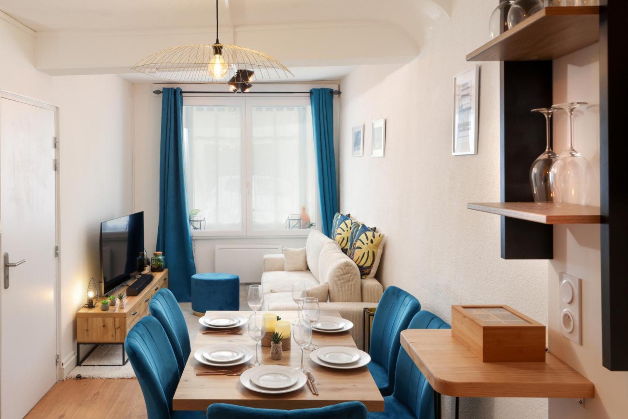 Апартаменты Le Pied A Terre De La Cite - Parking Au Pied De La Cite Каркассон Номер фото