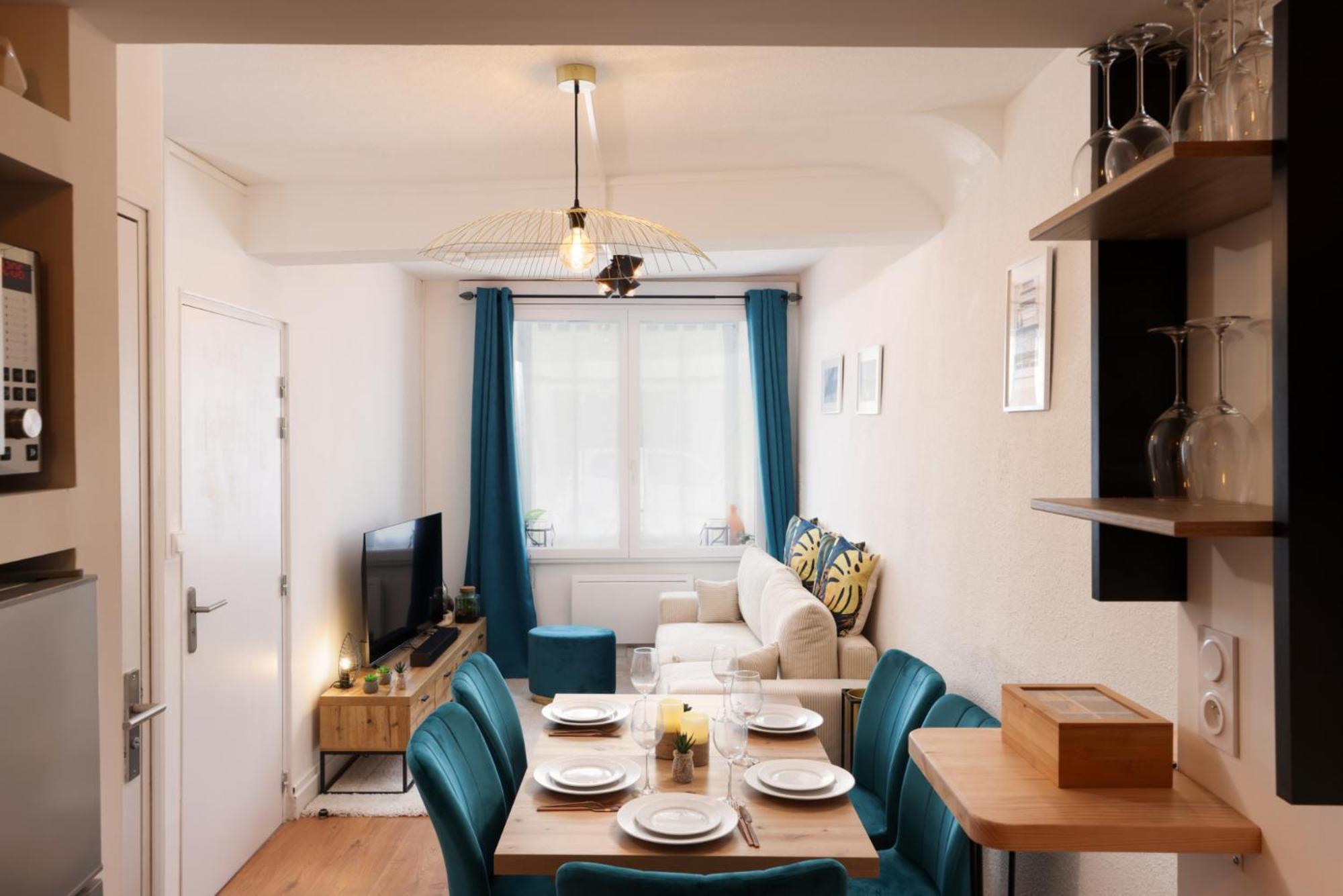 Апартаменты Le Pied A Terre De La Cite - Parking Au Pied De La Cite Каркассон Номер фото